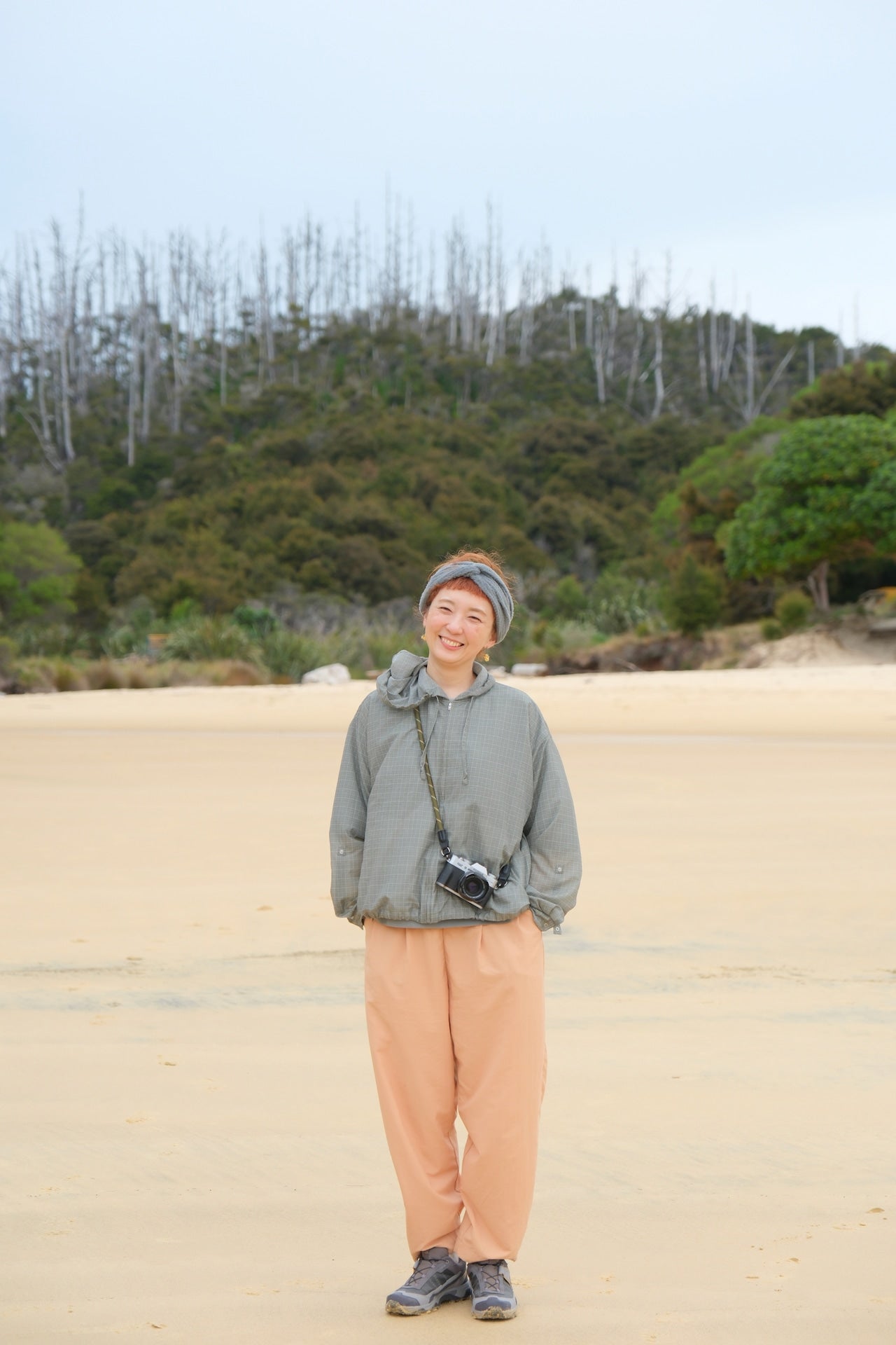 "YOHAKU BALL PANTS"