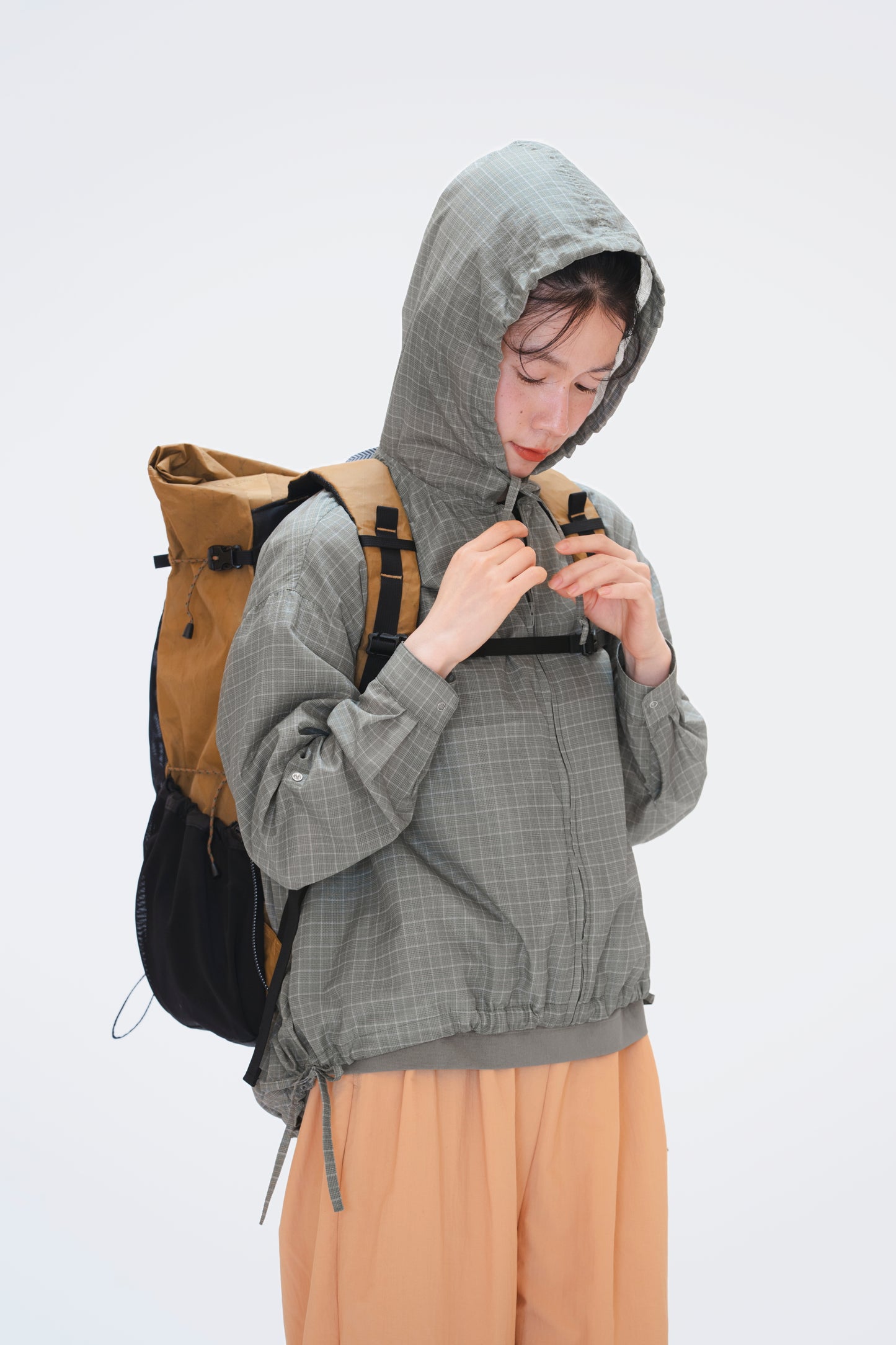 "WINDY HOODIE"