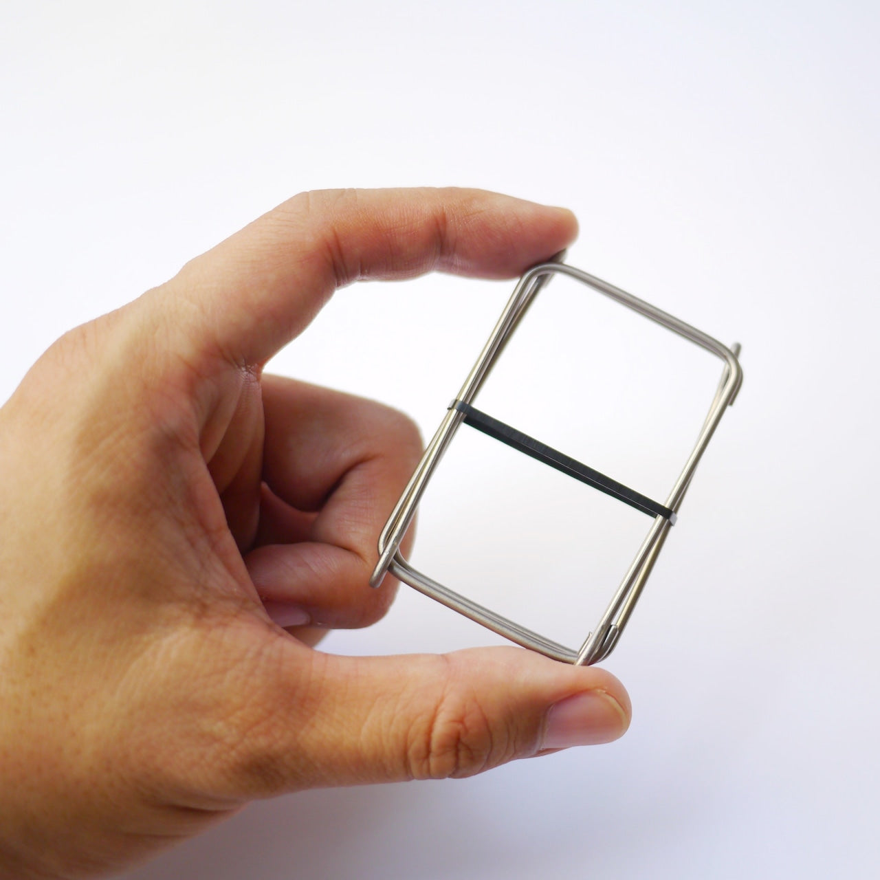 "Ti TRIANGLE STAND"