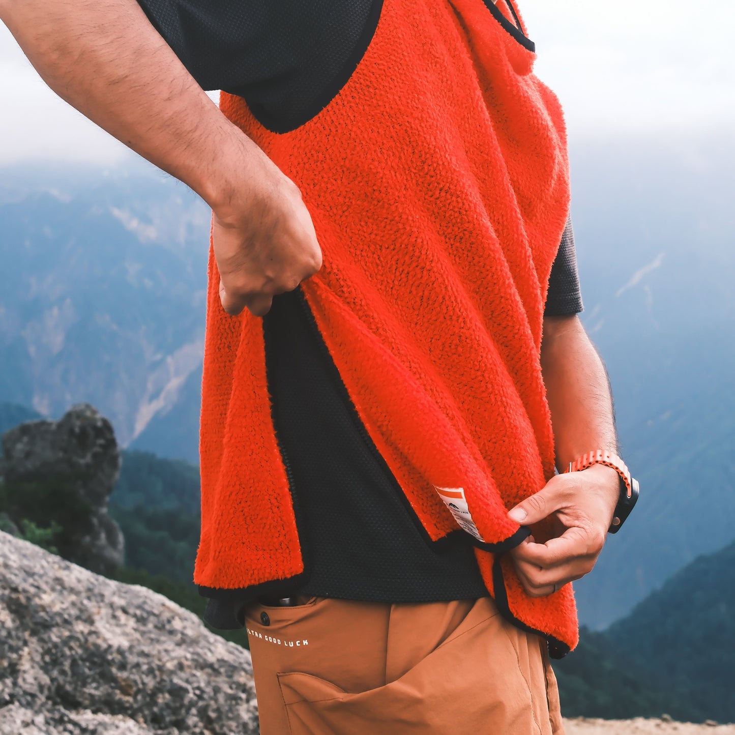 "ALPHA 90 SIDE ZIP VEST"
