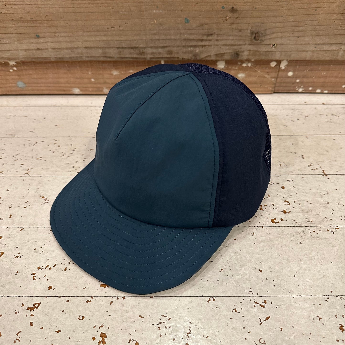 "MORAINE CAP"