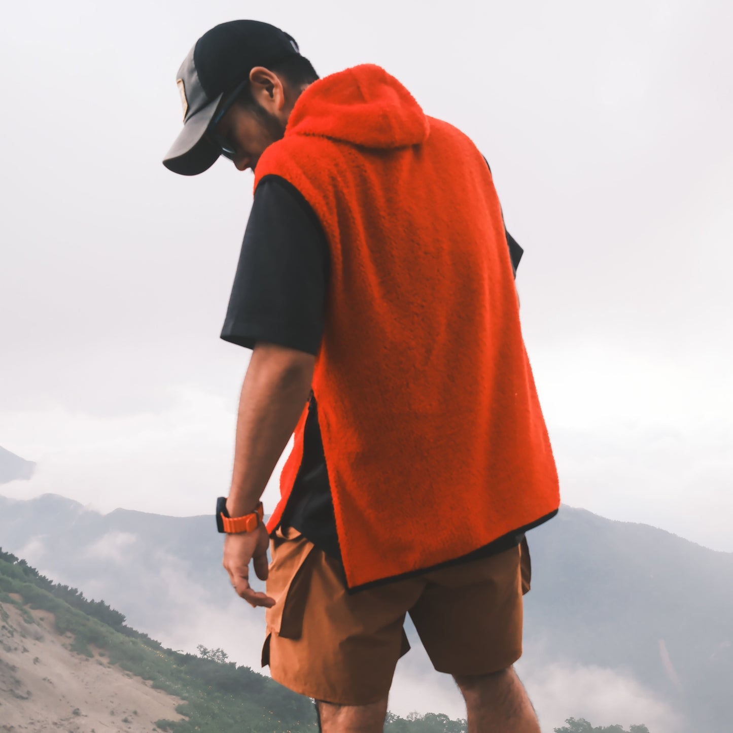 "ALPHA 90 SIDE ZIP VEST"