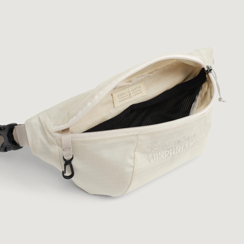 "HIKERKIND BUMSTER"