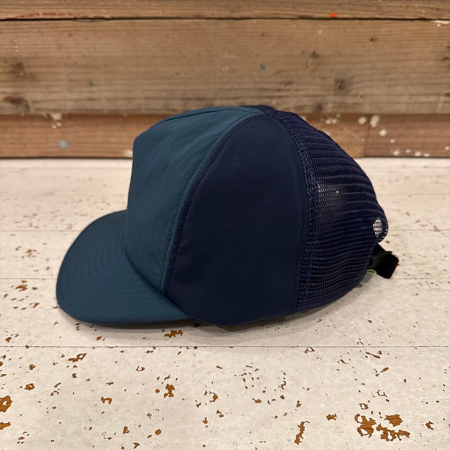"MORAINE CAP"