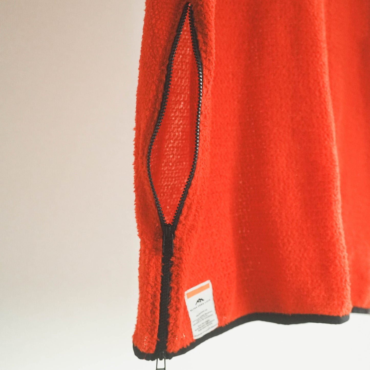 "ALPHA 90 SIDE ZIP VEST"