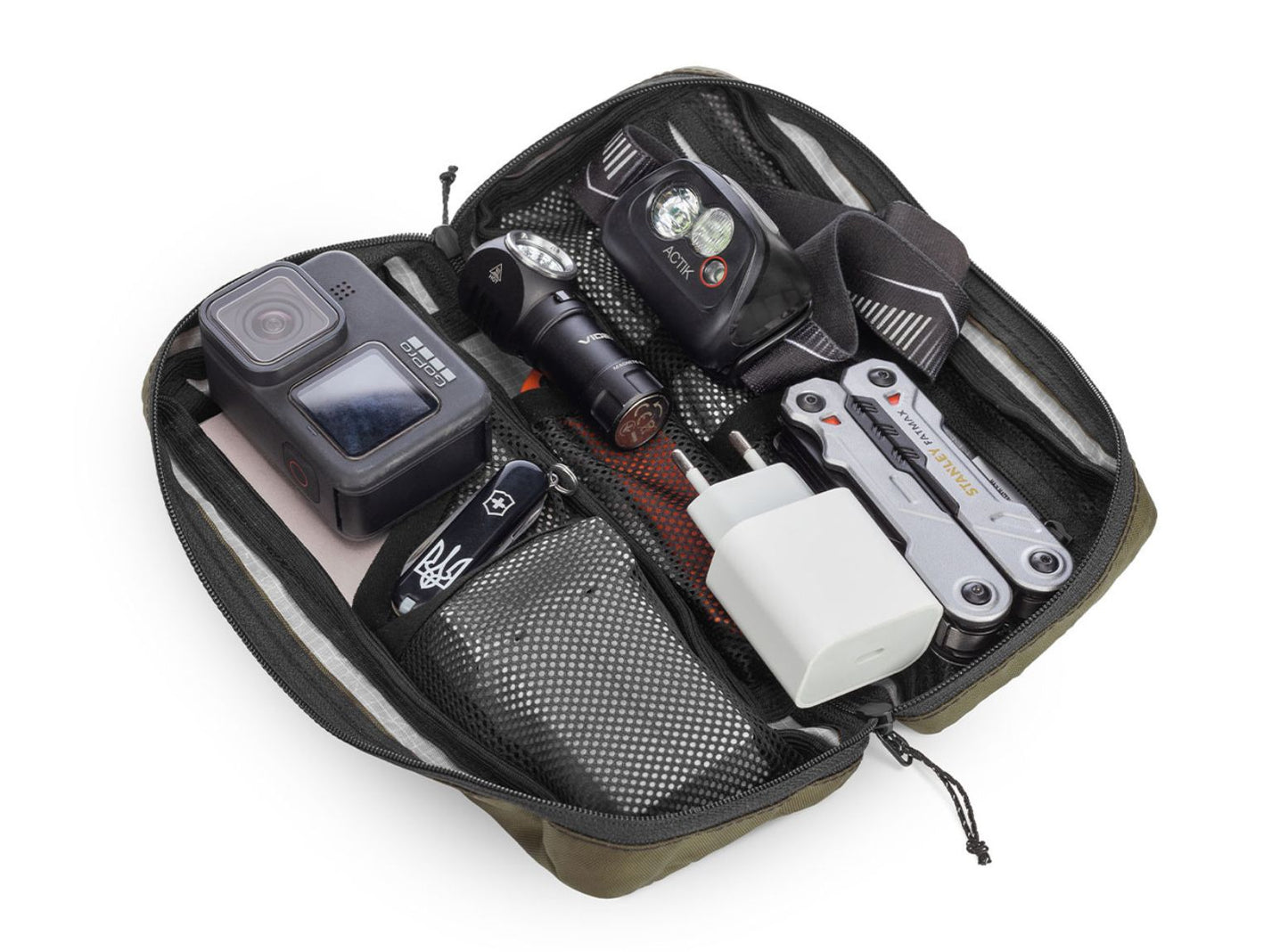 "WASH BAG ULTRA BLACK"