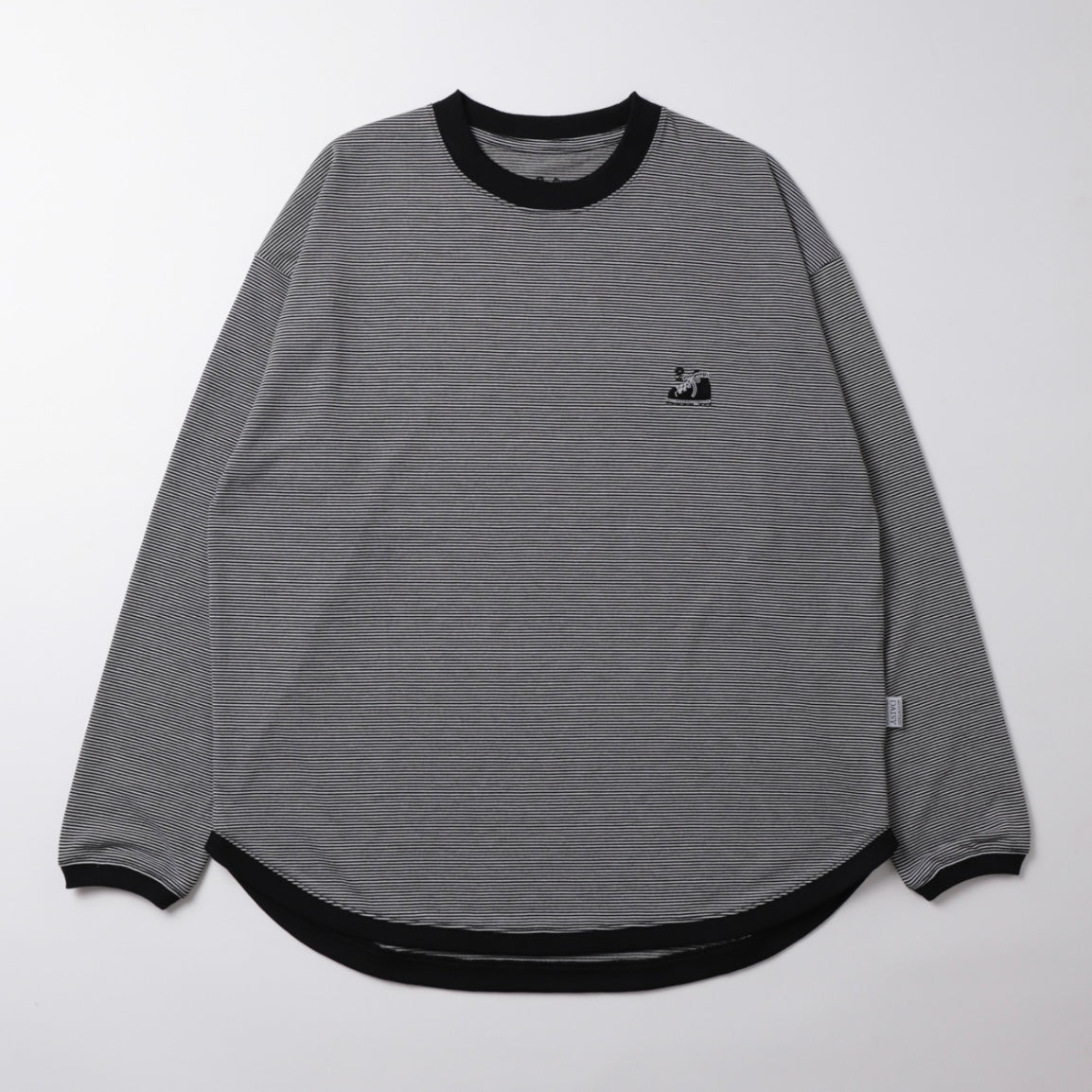 "HIKE BORDER NAGASODE TEE"