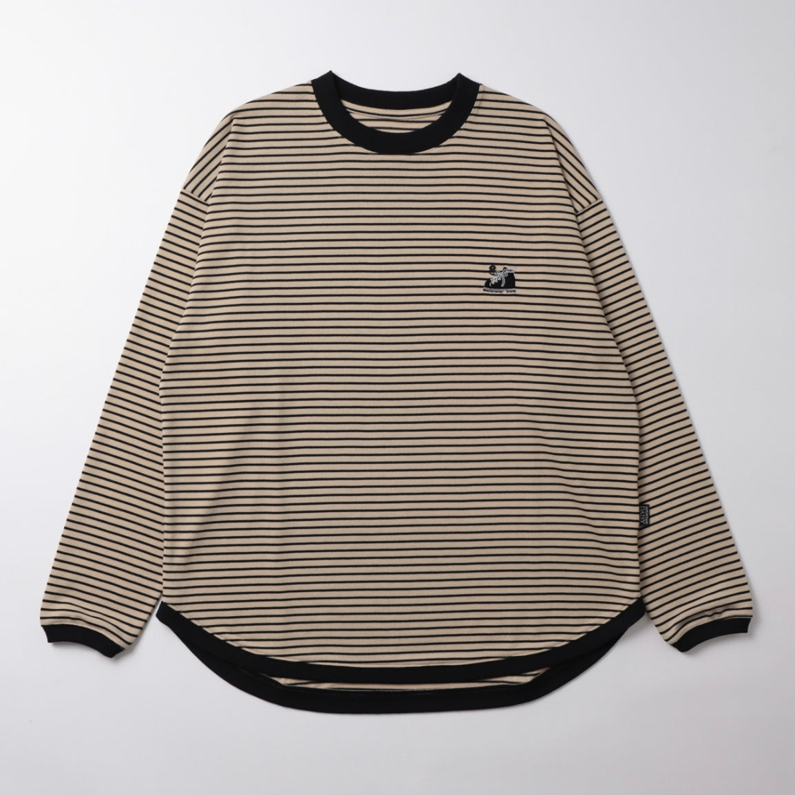 "HIKE BORDER NAGASODE TEE"
