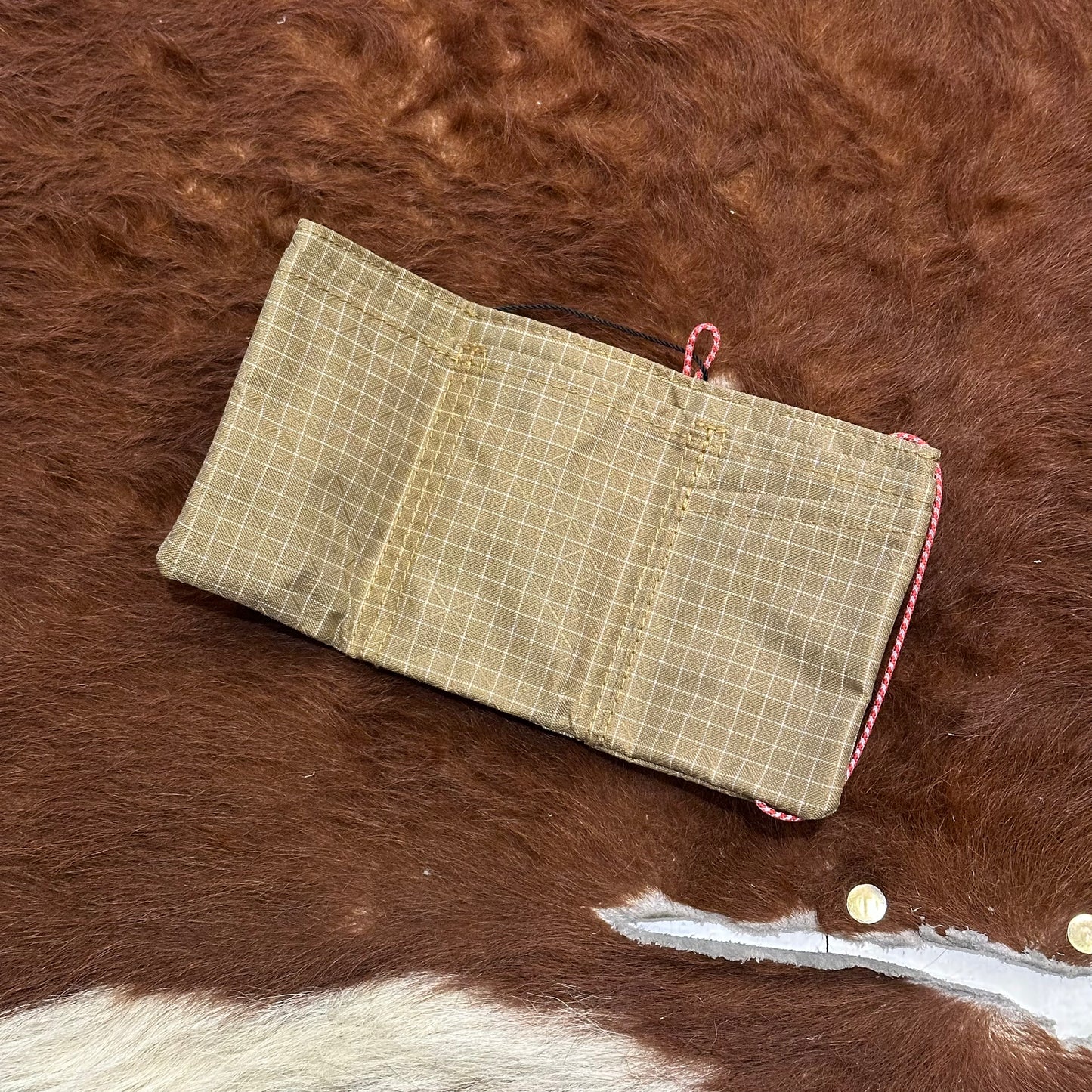 "TRAIL WALLET"