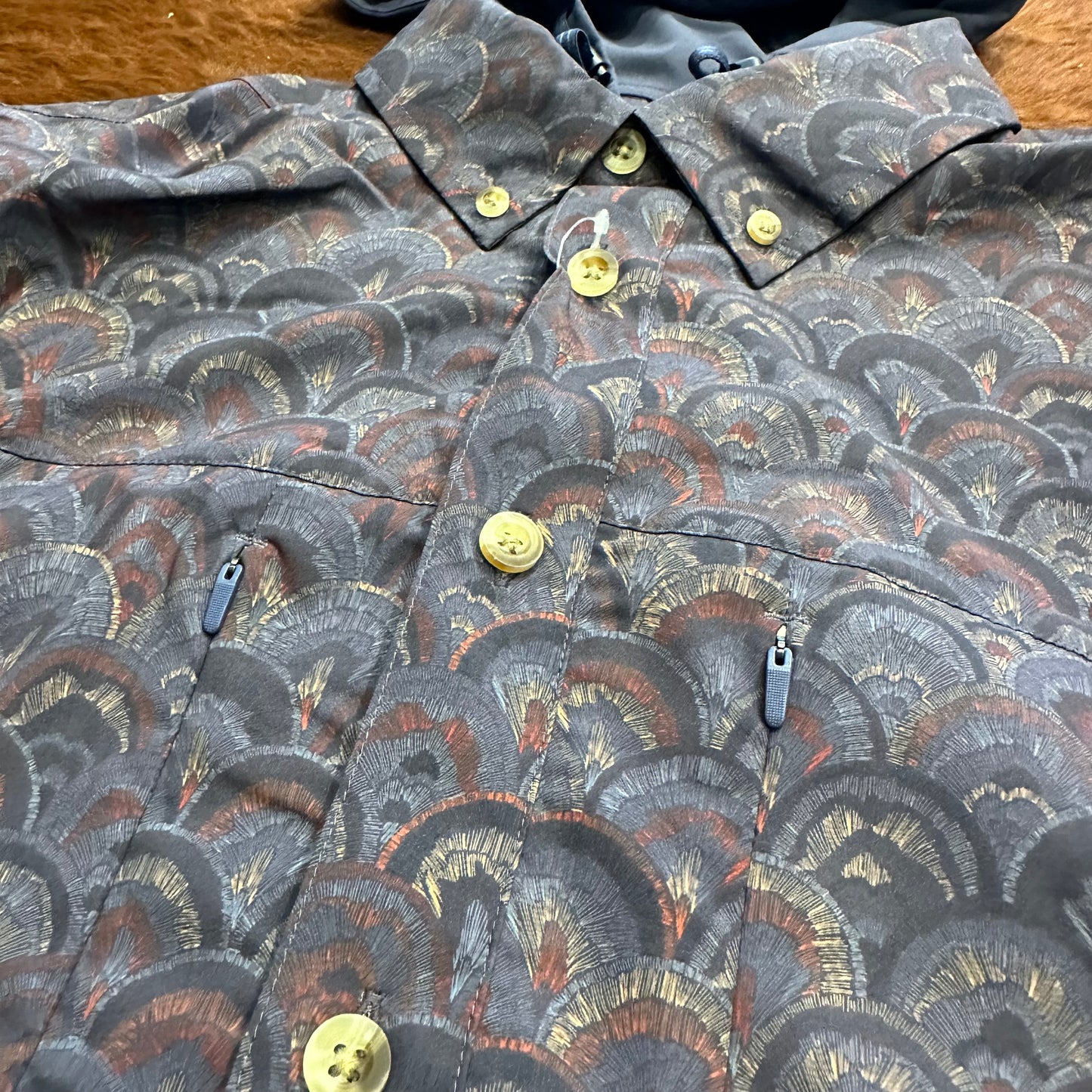 "TRIPLE CROWN BUTTON DOWN LONG SLEEVE"