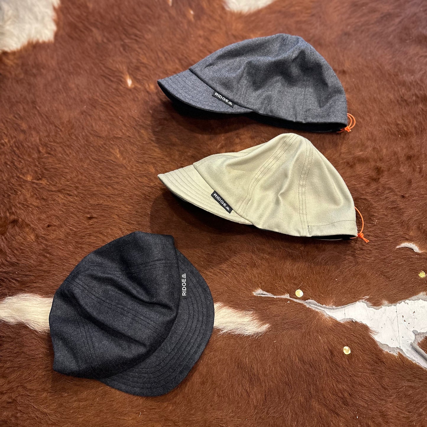 "FLANNEL BASIC CAP"