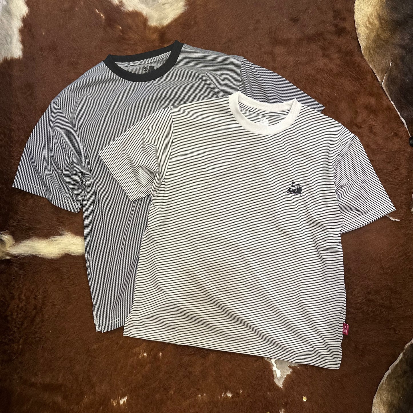 "HIKE BORDER TEE"