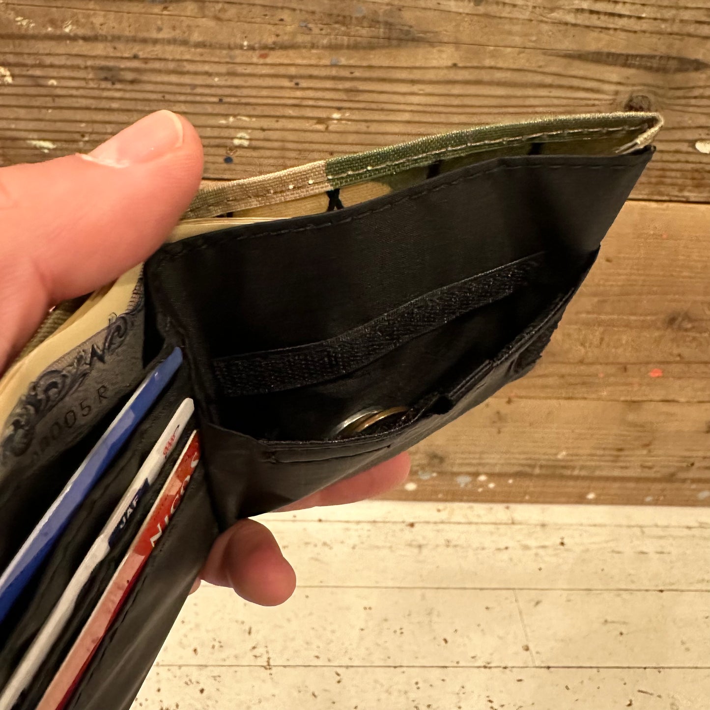 "MINIMALIST WALLET"