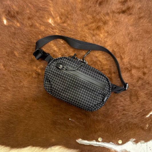 "PUFF PACK BLACK DYNEEMA GRIDSTOP"