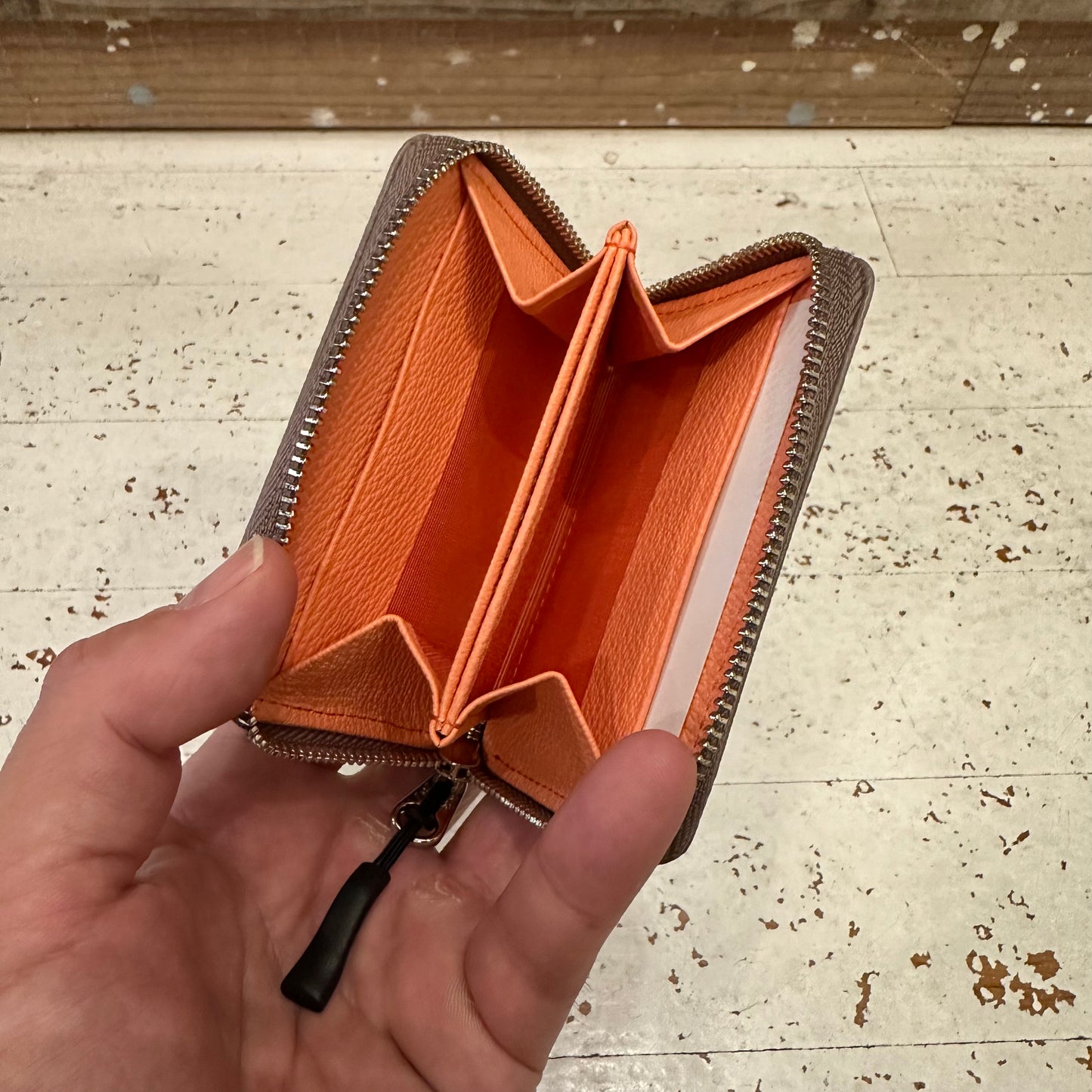 "HILLARY WALLET / COIN WALLET"