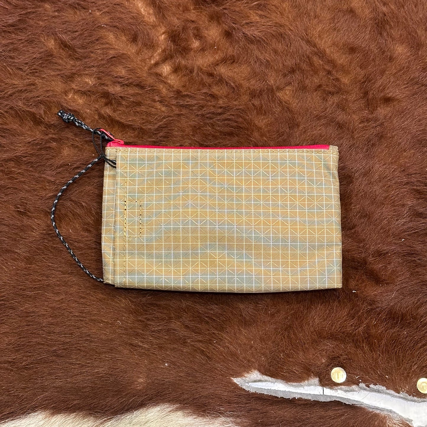 "TRAIL POUCH"