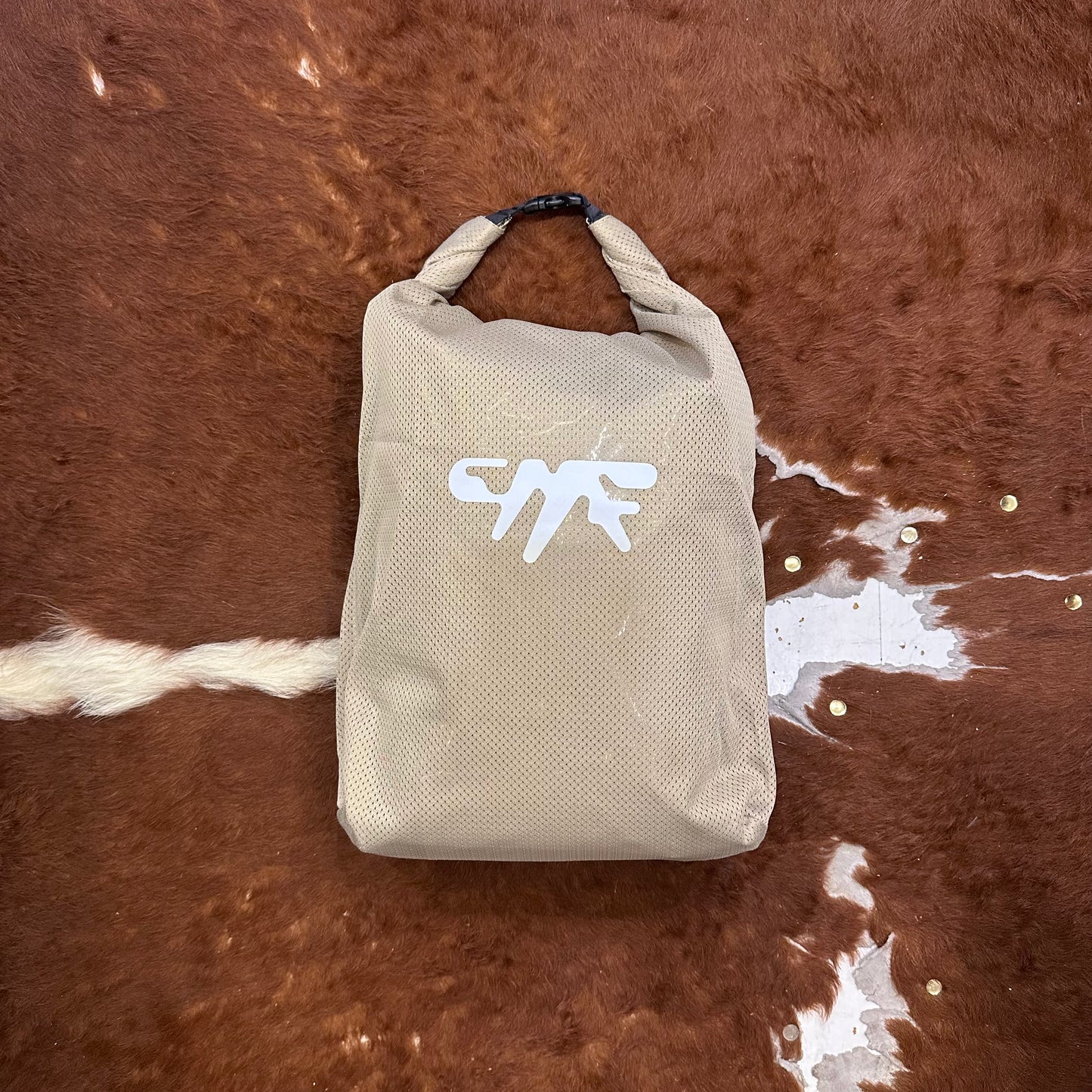 "LAUNDRY ROLL BAG"