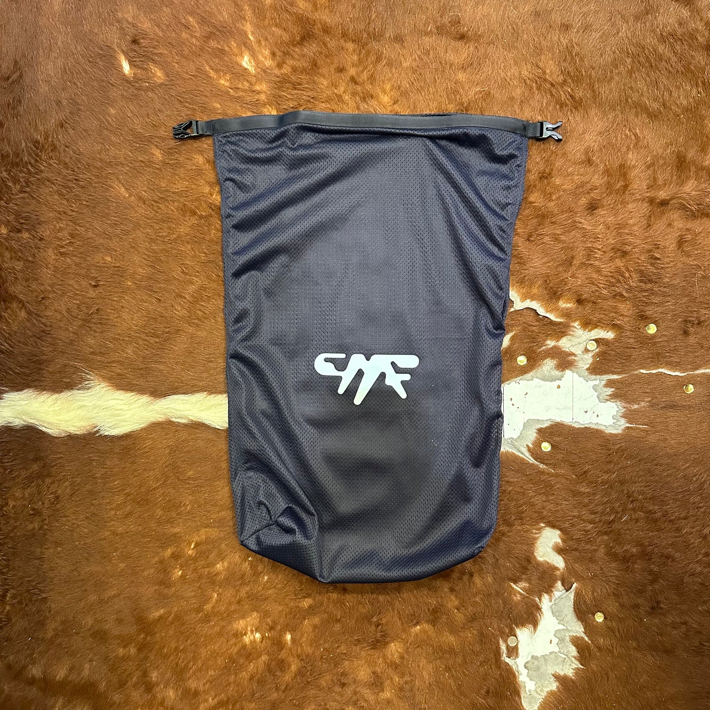 "LAUNDRY ROLL BAG"