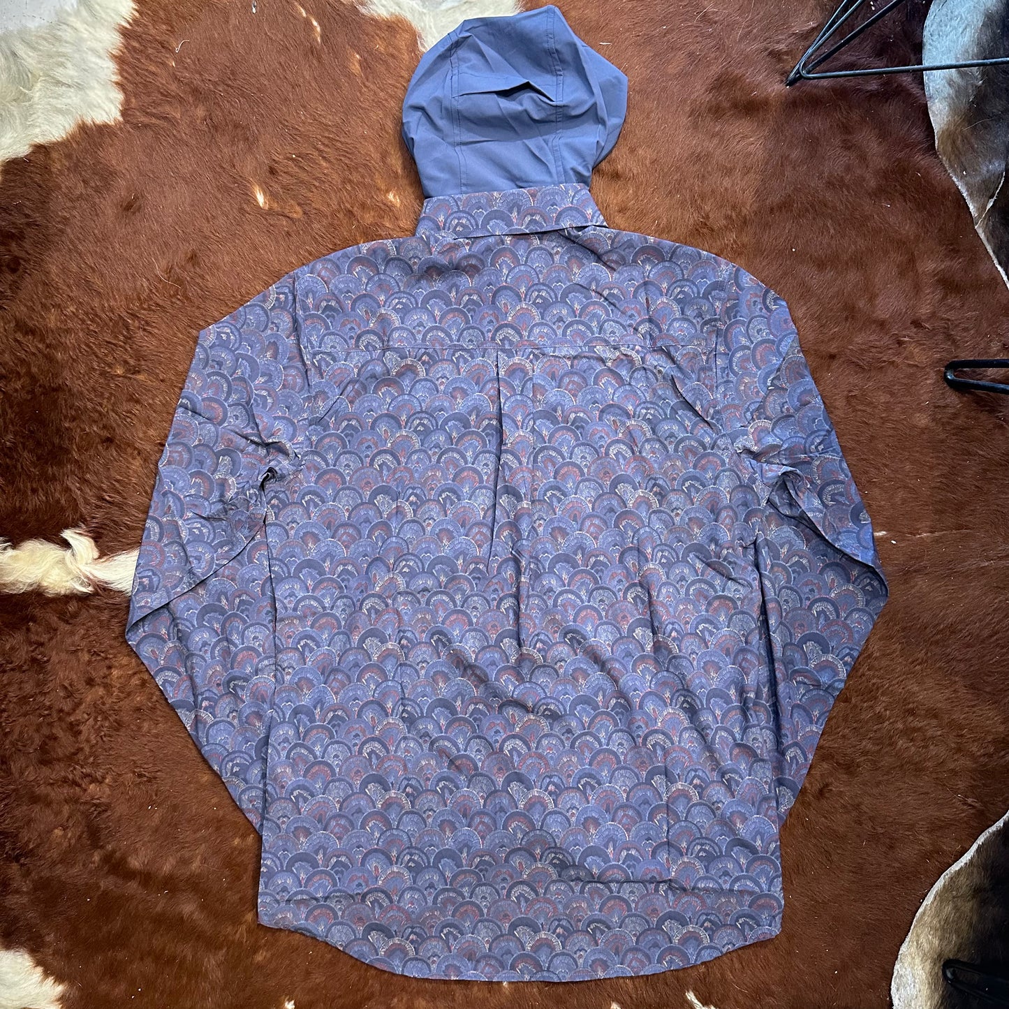 "TRIPLE CROWN BUTTON DOWN LONG SLEEVE"
