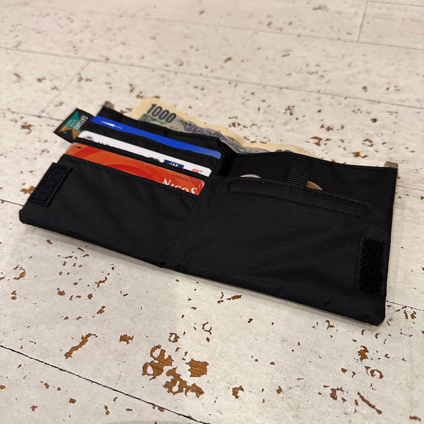 "MINIMALIST WALLET"