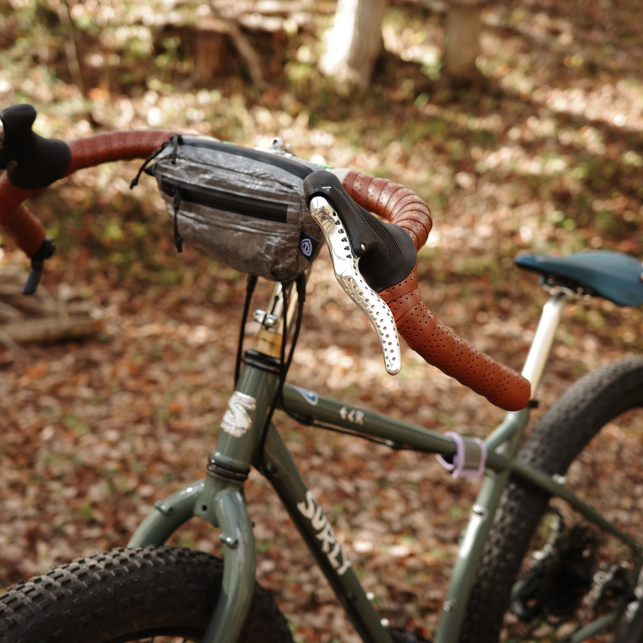 "PUFF PACK BLACK DYNEEMA GRIDSTOP"