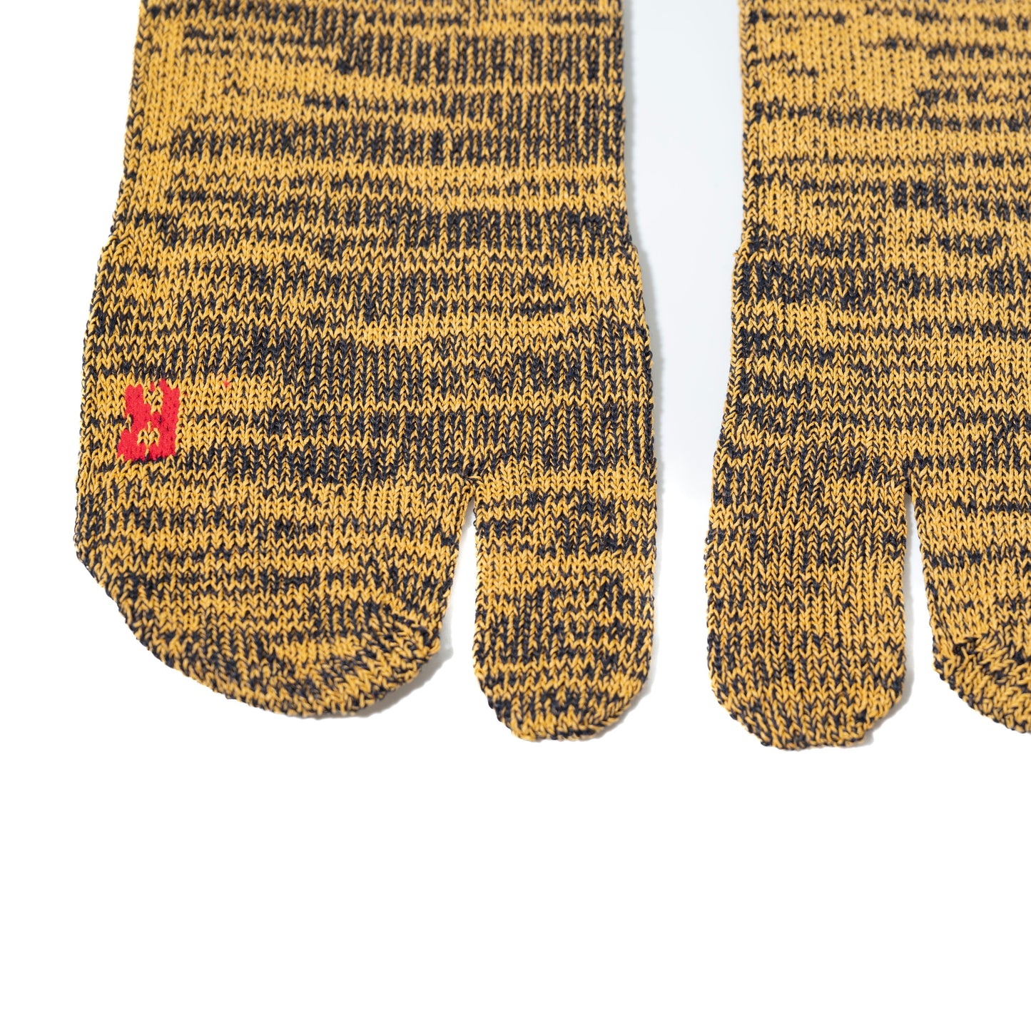 "LW SEPARATE DRY SOCKS / TABI CREW LENGTH"