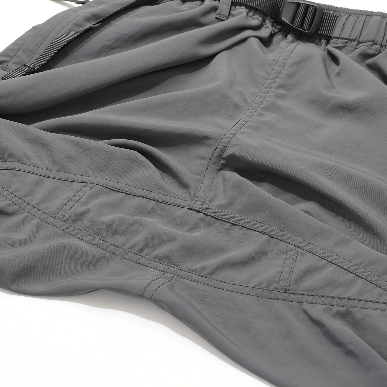 "BASIC HIKE SHORTS"