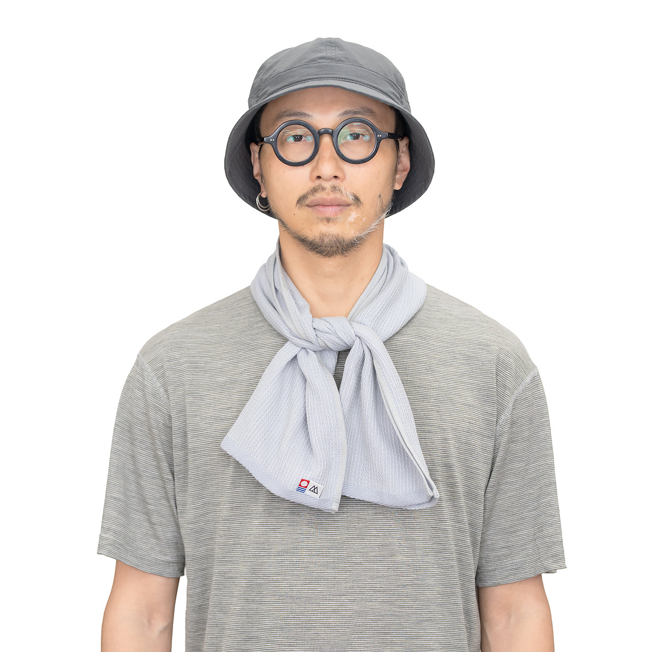 "WAFFLE NECK WRAP TOWEL"