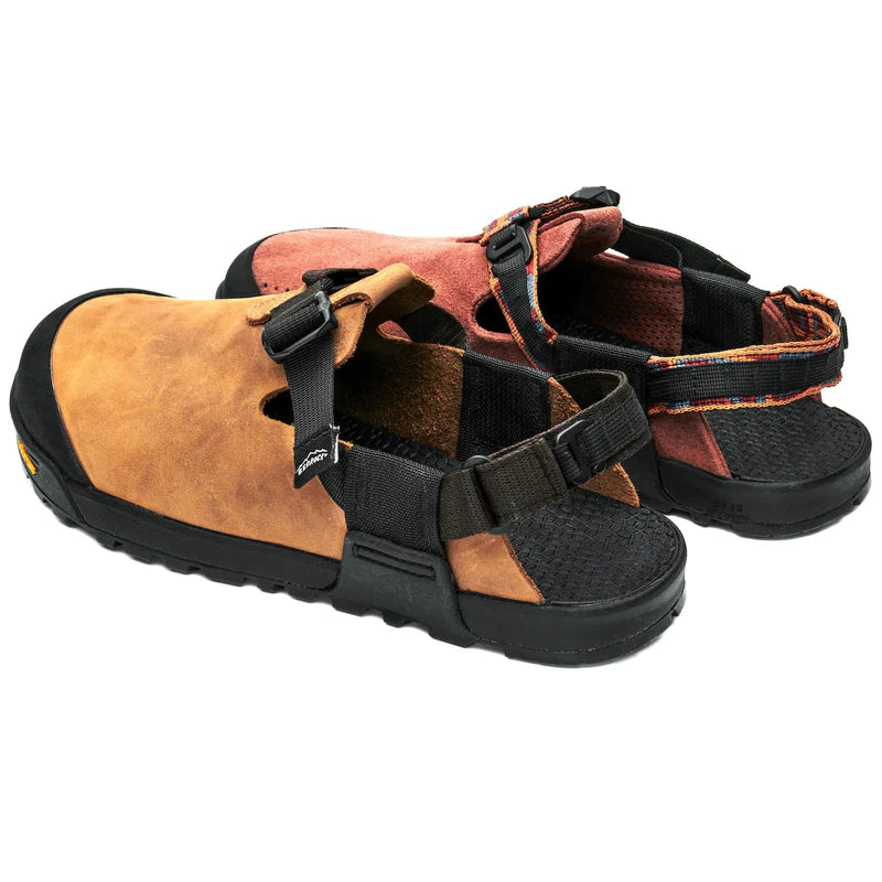 "MOUNTAIN CLOG LEATHER"