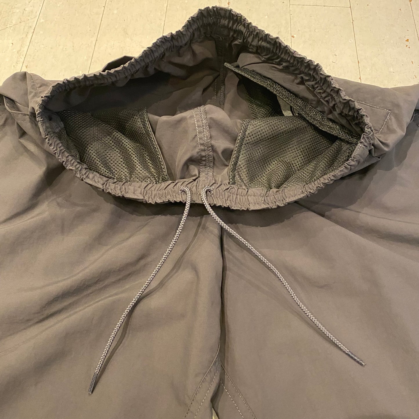 "TRACK PANTS / SOLID"