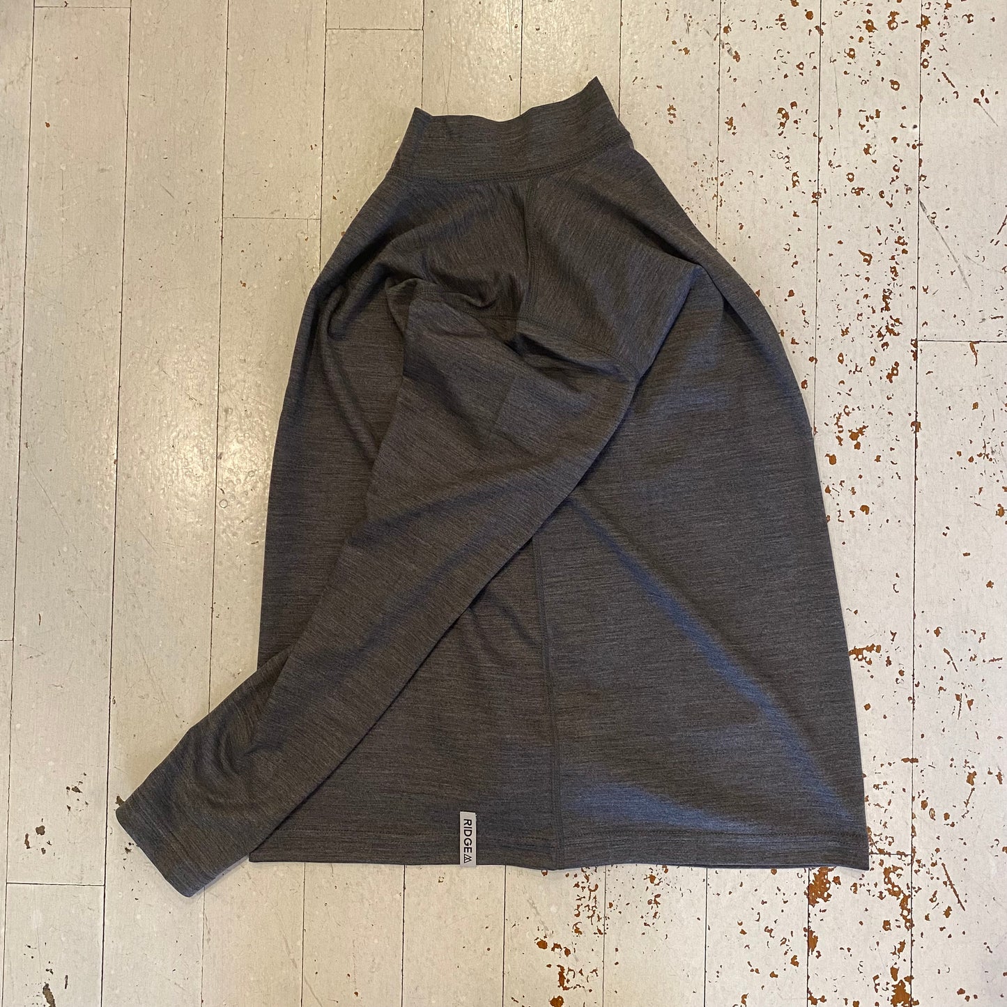 "MERINO HALF ZIP STAND COLLAR"