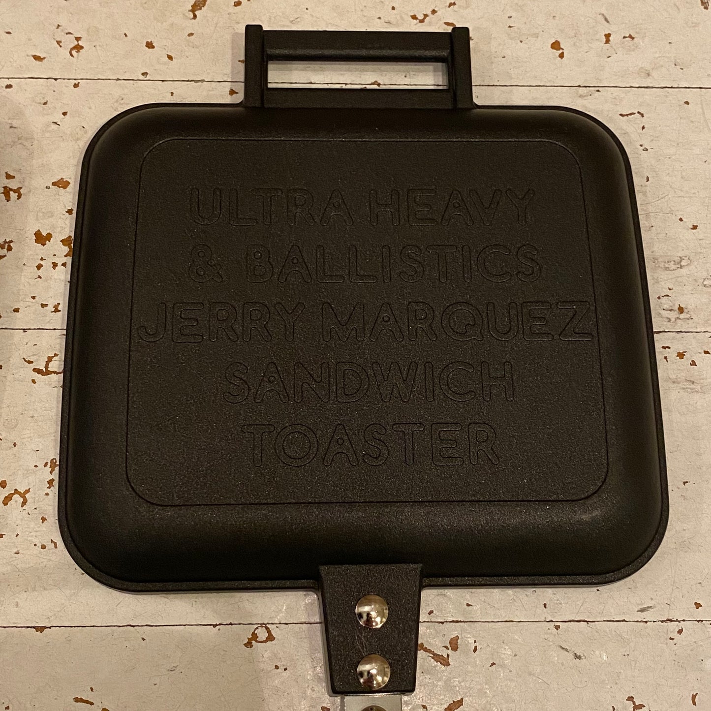 "JERRY MARQUEZ HOTSAND MAKER & CASE"