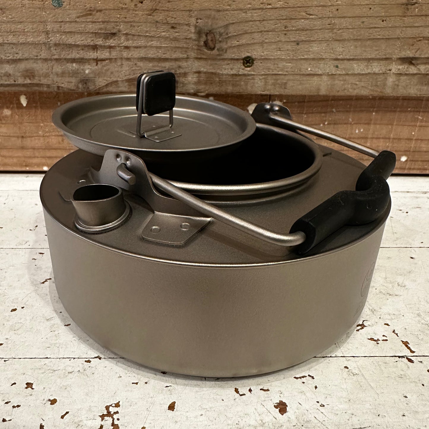 "TITANIUM KETTLE 800ml"
