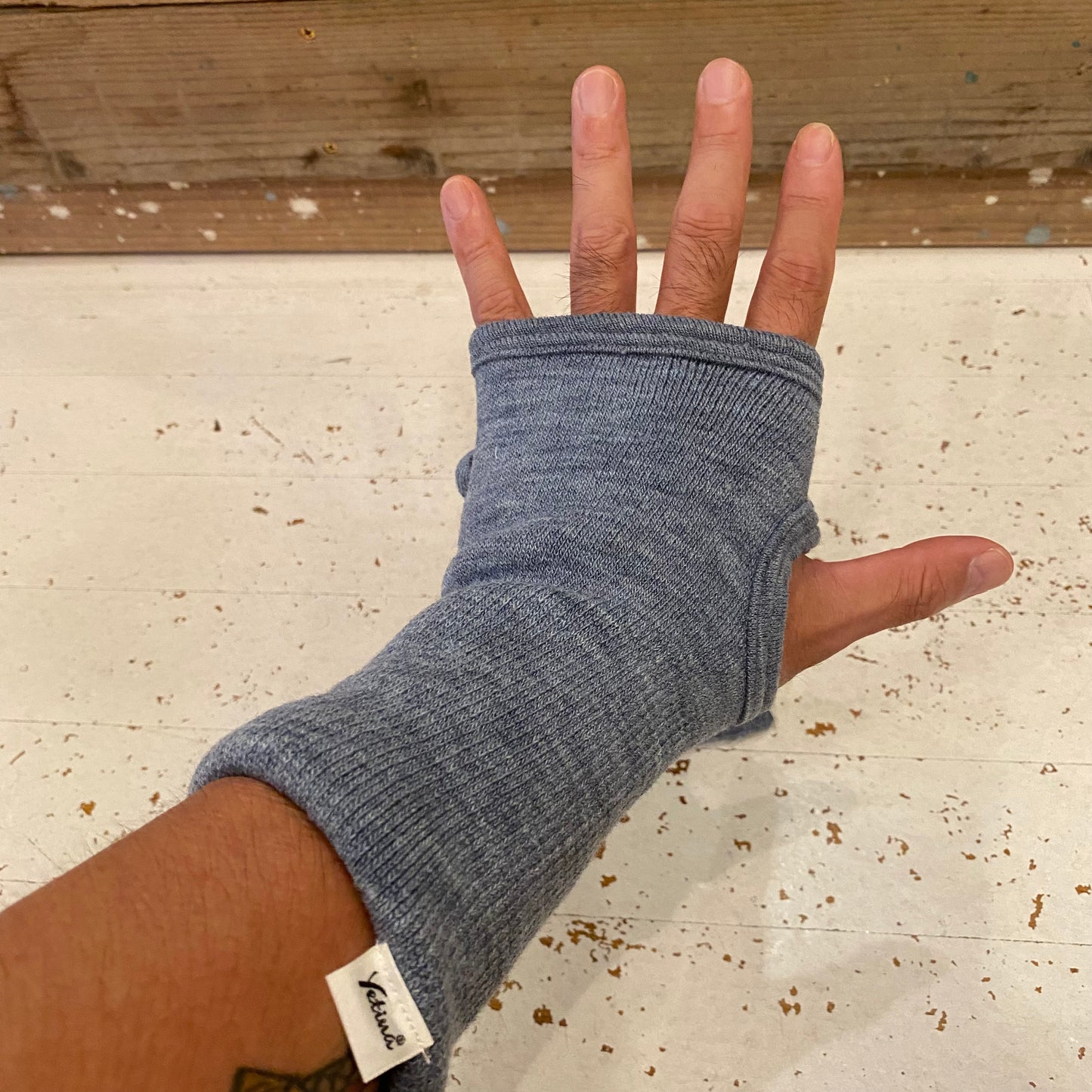 "ANTARCTICA WRIST GAITER"
