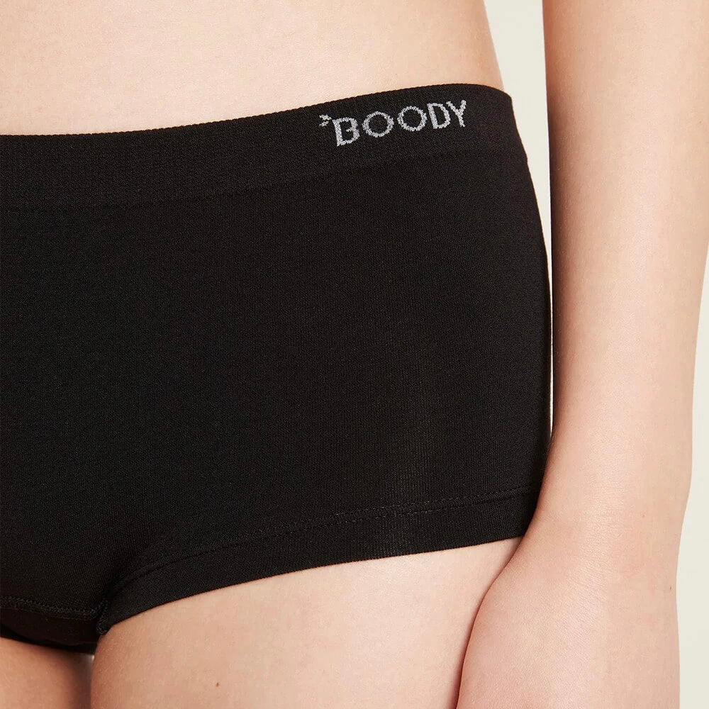 "BOY LEG BURIEFS"