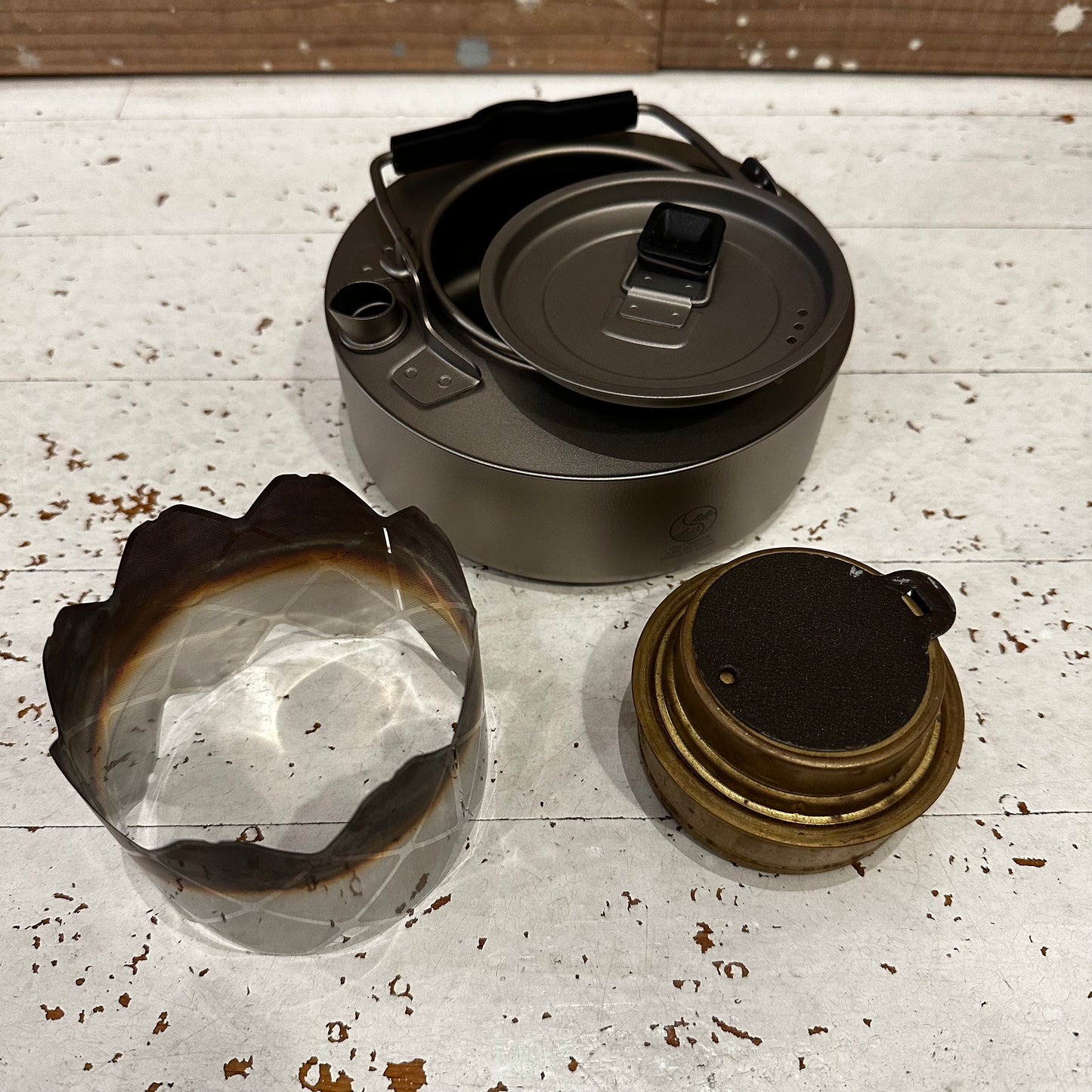 "TITANIUM KETTLE 800ml"