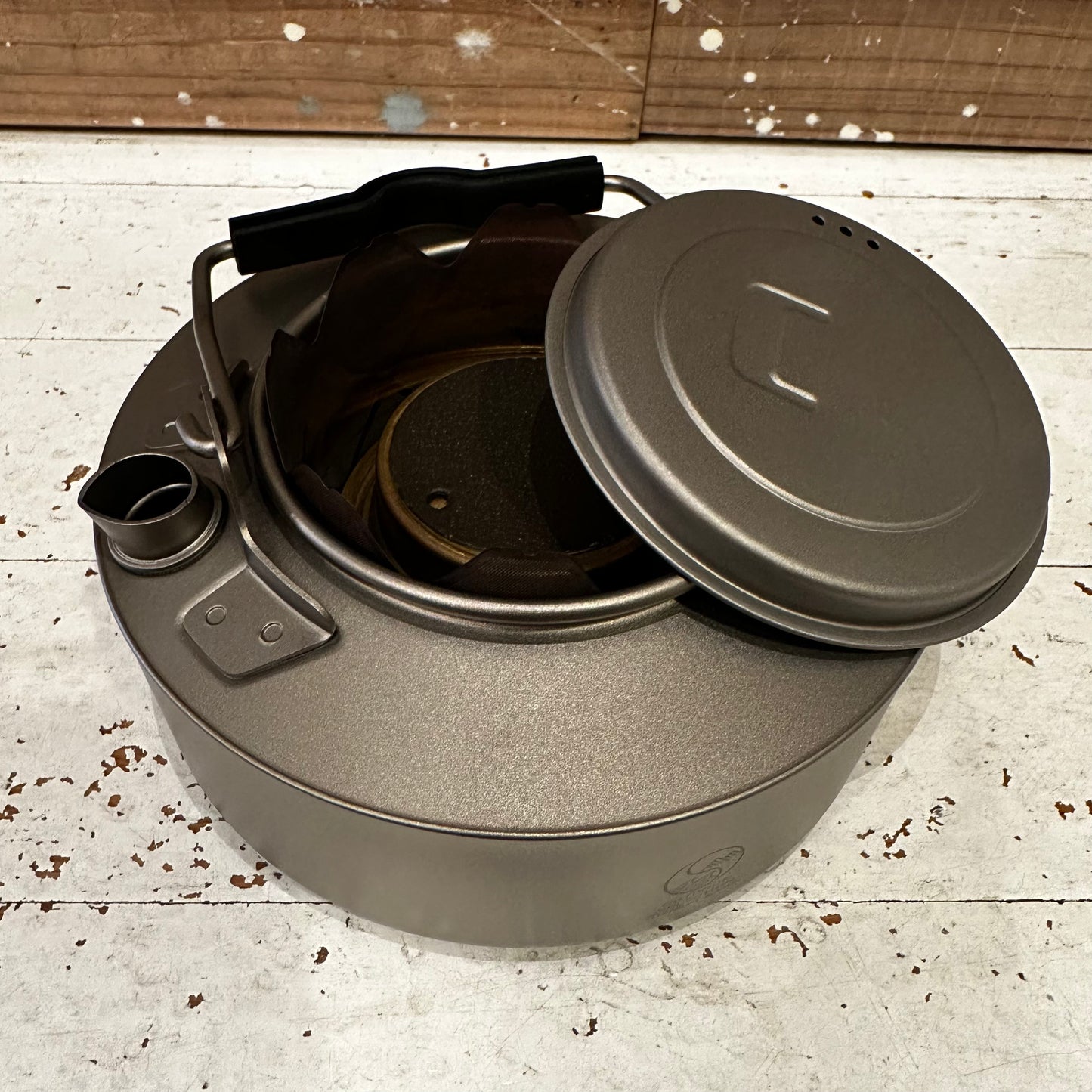 "TITANIUM KETTLE 800ml"