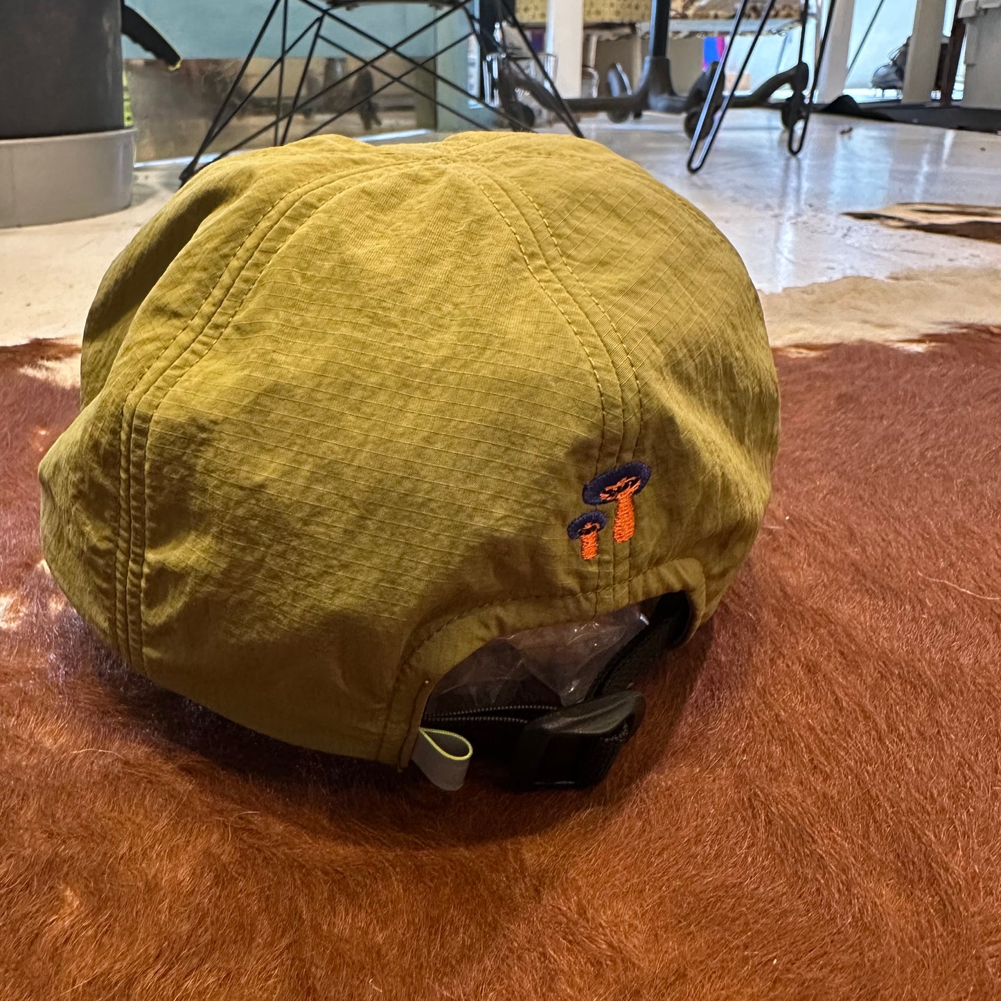 "MUSH BEAR CAP"