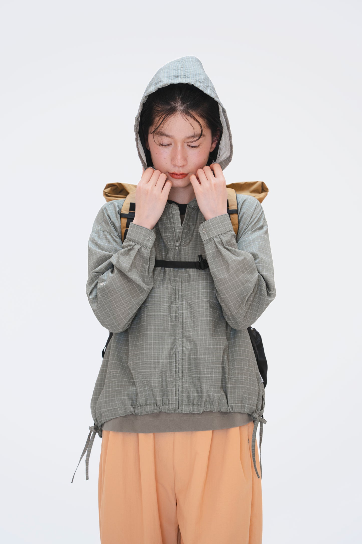 "WINDY HOODIE"