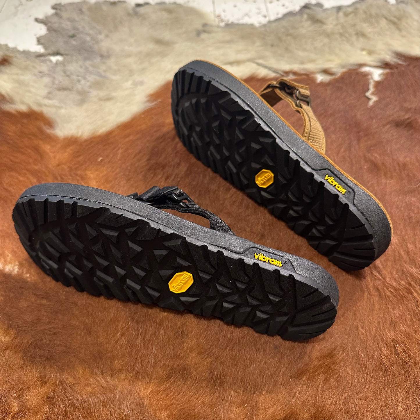"FLIP FLOP / SYNTHETIC SPORT・PREMIUM NUBUCK LEATHER"
