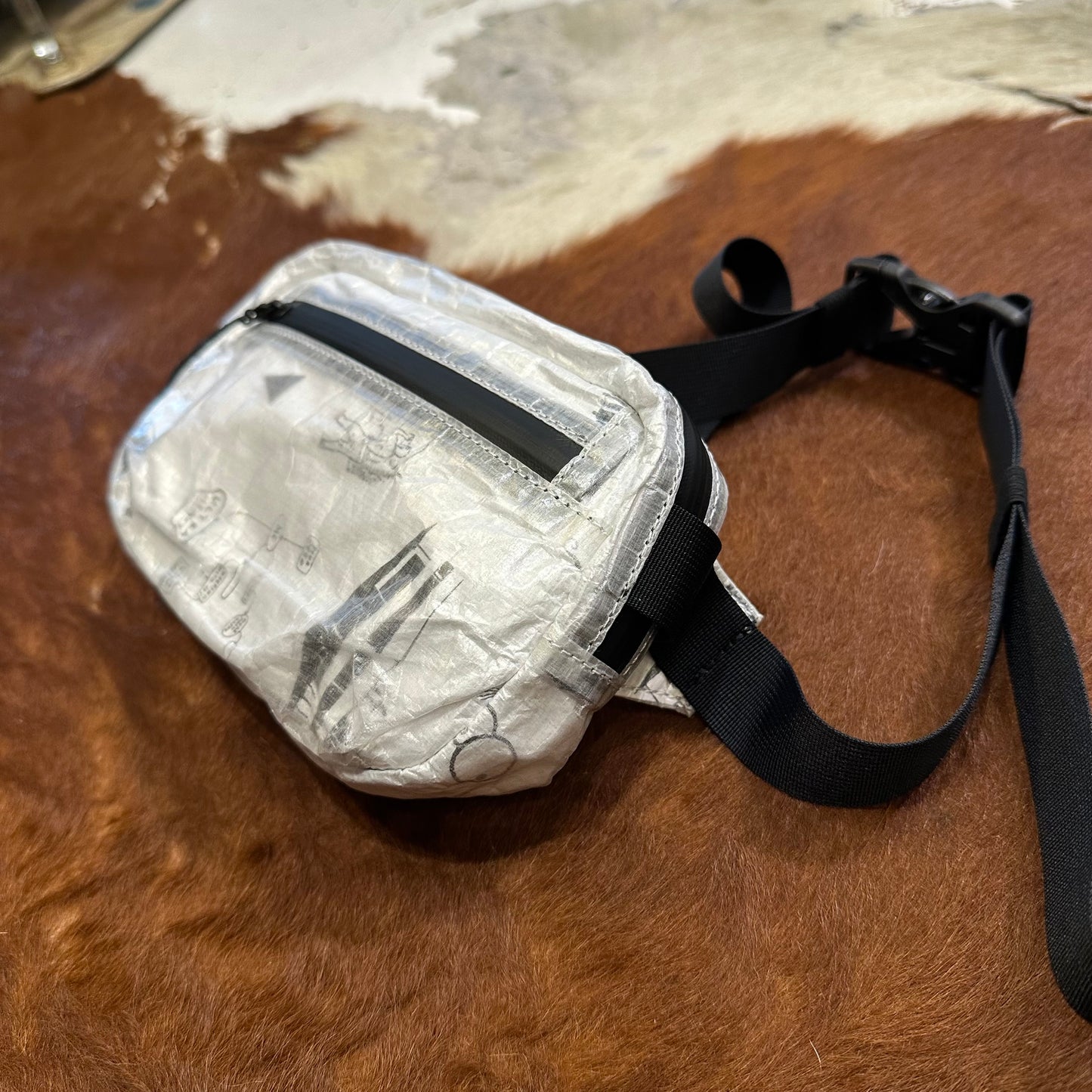 "DT WAIST POUCH"