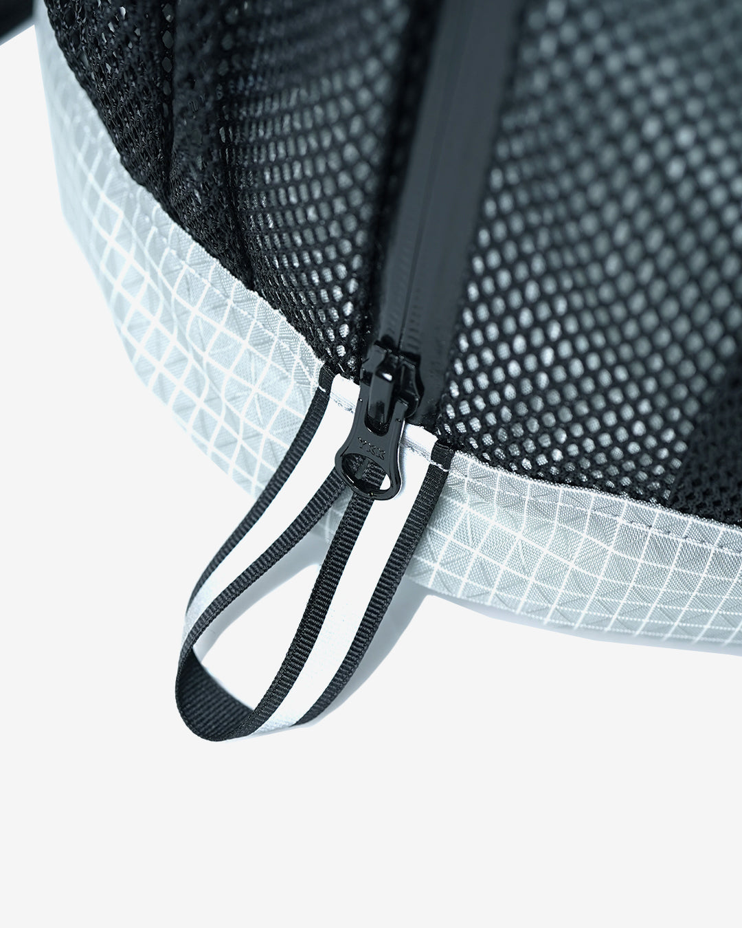 "MARI ROLL TOP GRID"
