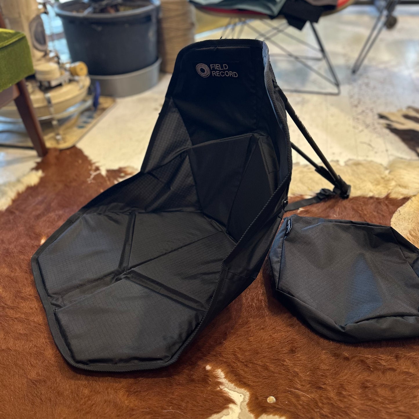 "FR-CHAIR CARBON FIELD +STRAGE BAG"