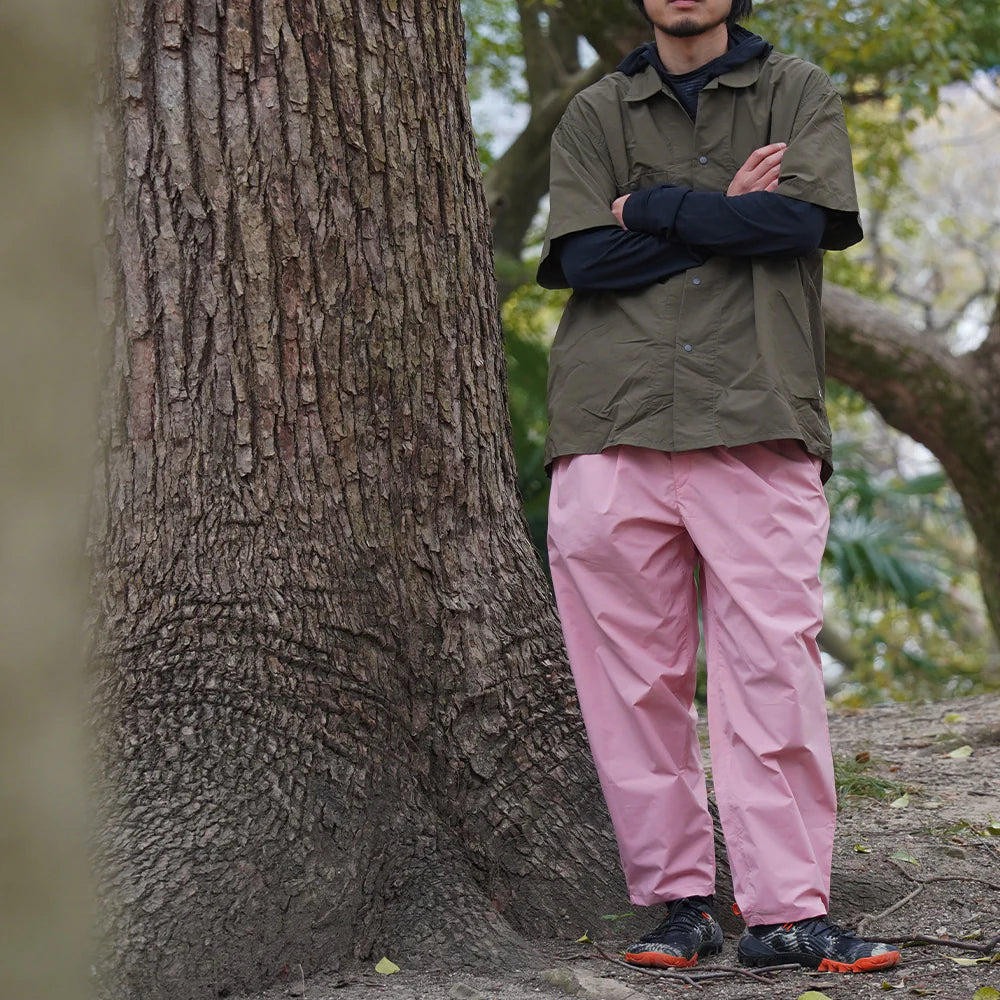 "MOUNTAIN HIKE PANTS"