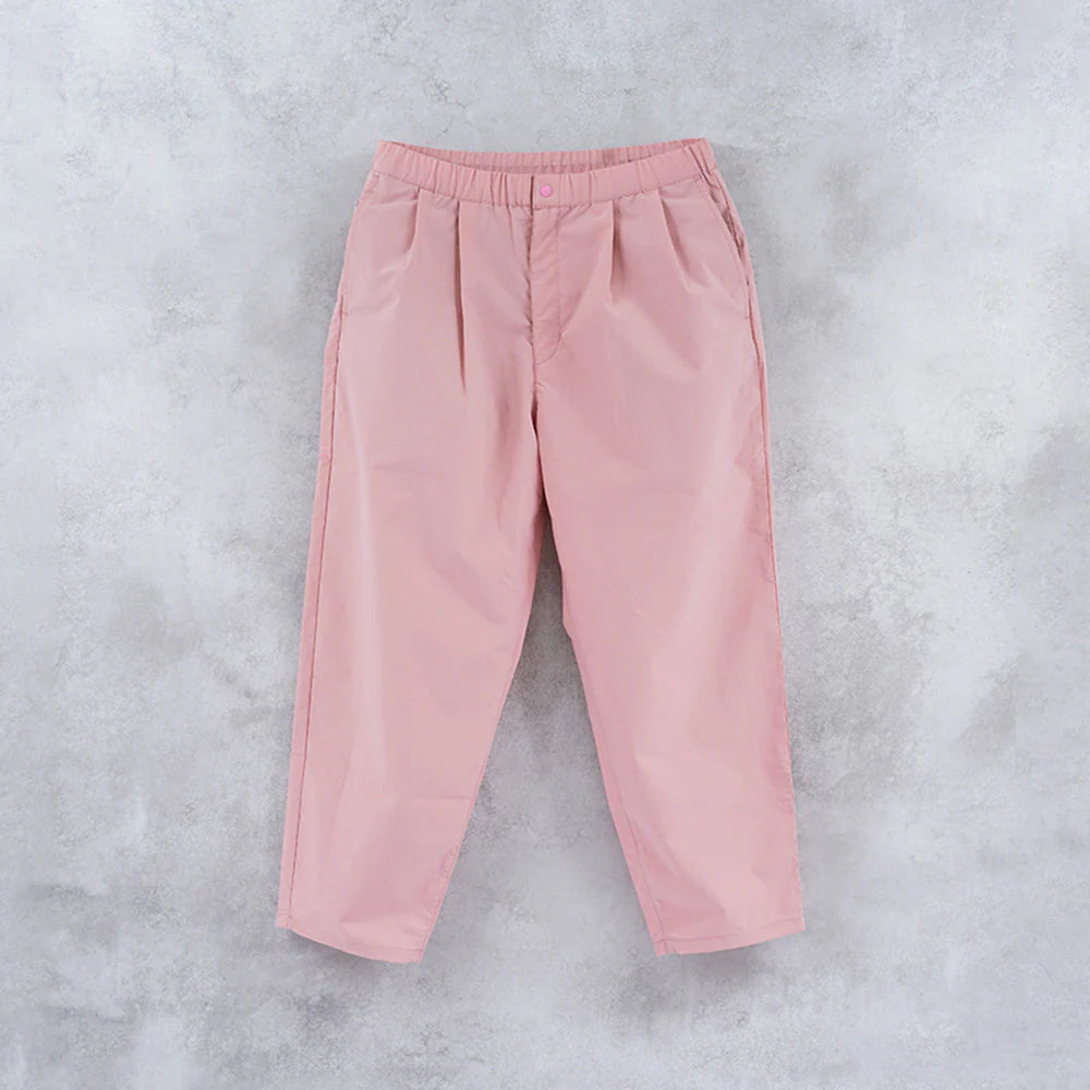 "MOUNTAIN HIKE PANTS"