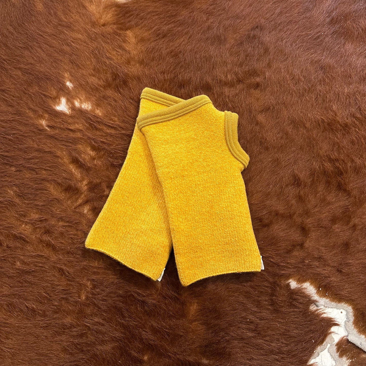 "ANTARCTICA WRIST GAITER"