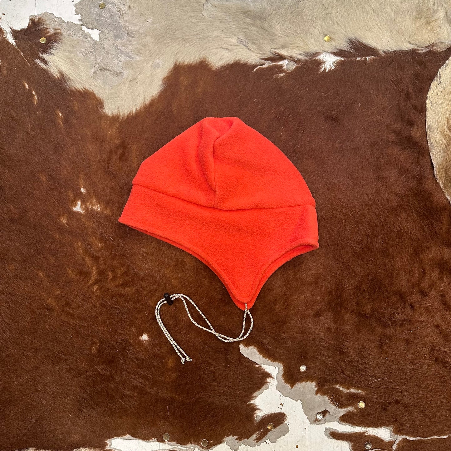 "LOCK FLAP BEANIE"