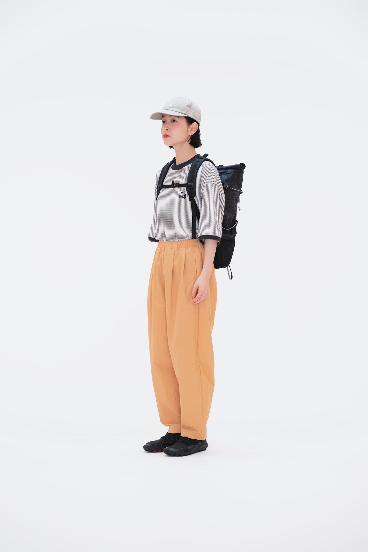 "YOHAKU BALL PANTS"