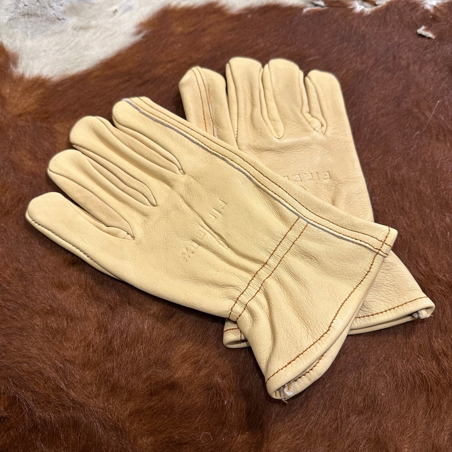 "LEATHER GLOVE"