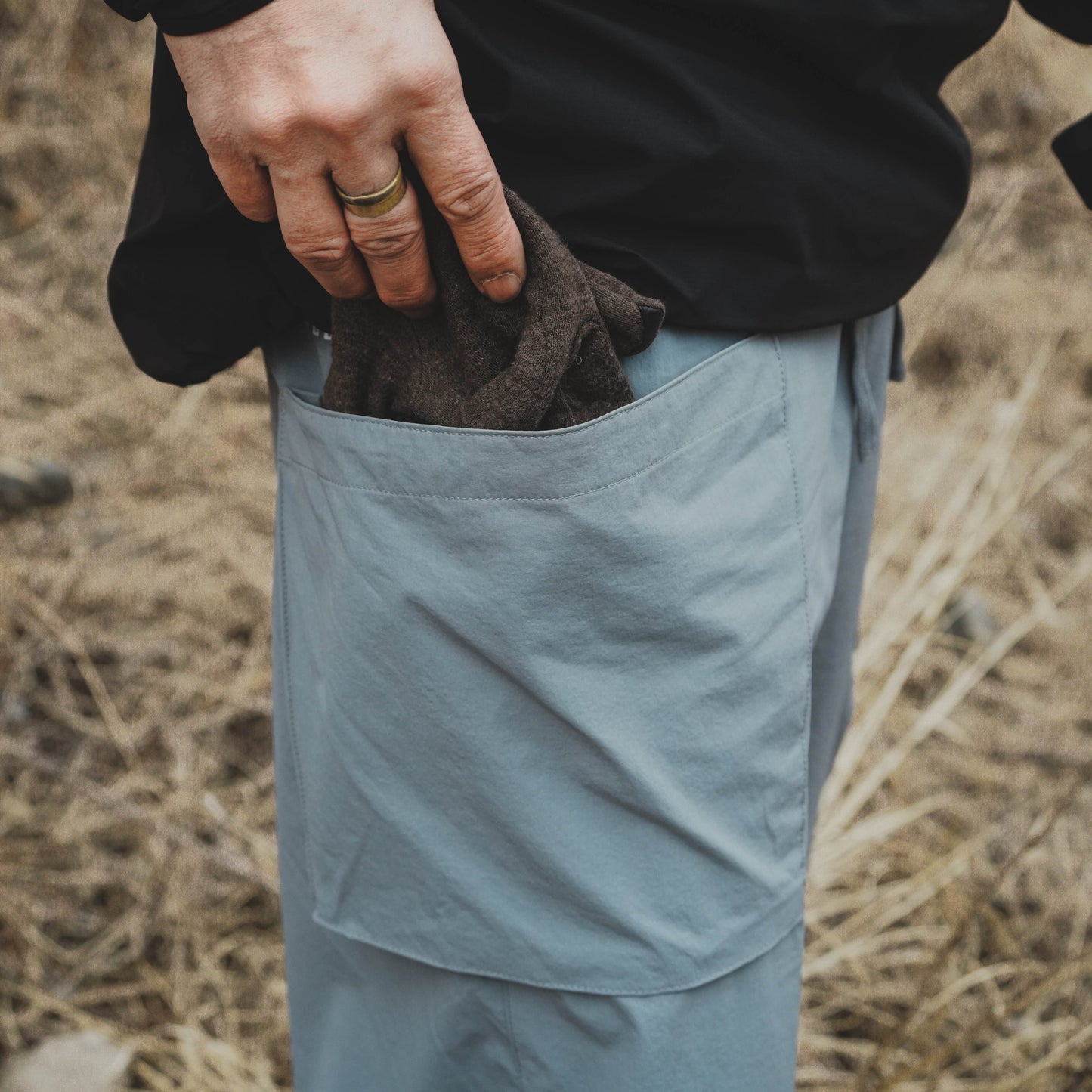 "RID SHELL PANTS / 2026 SPRING"